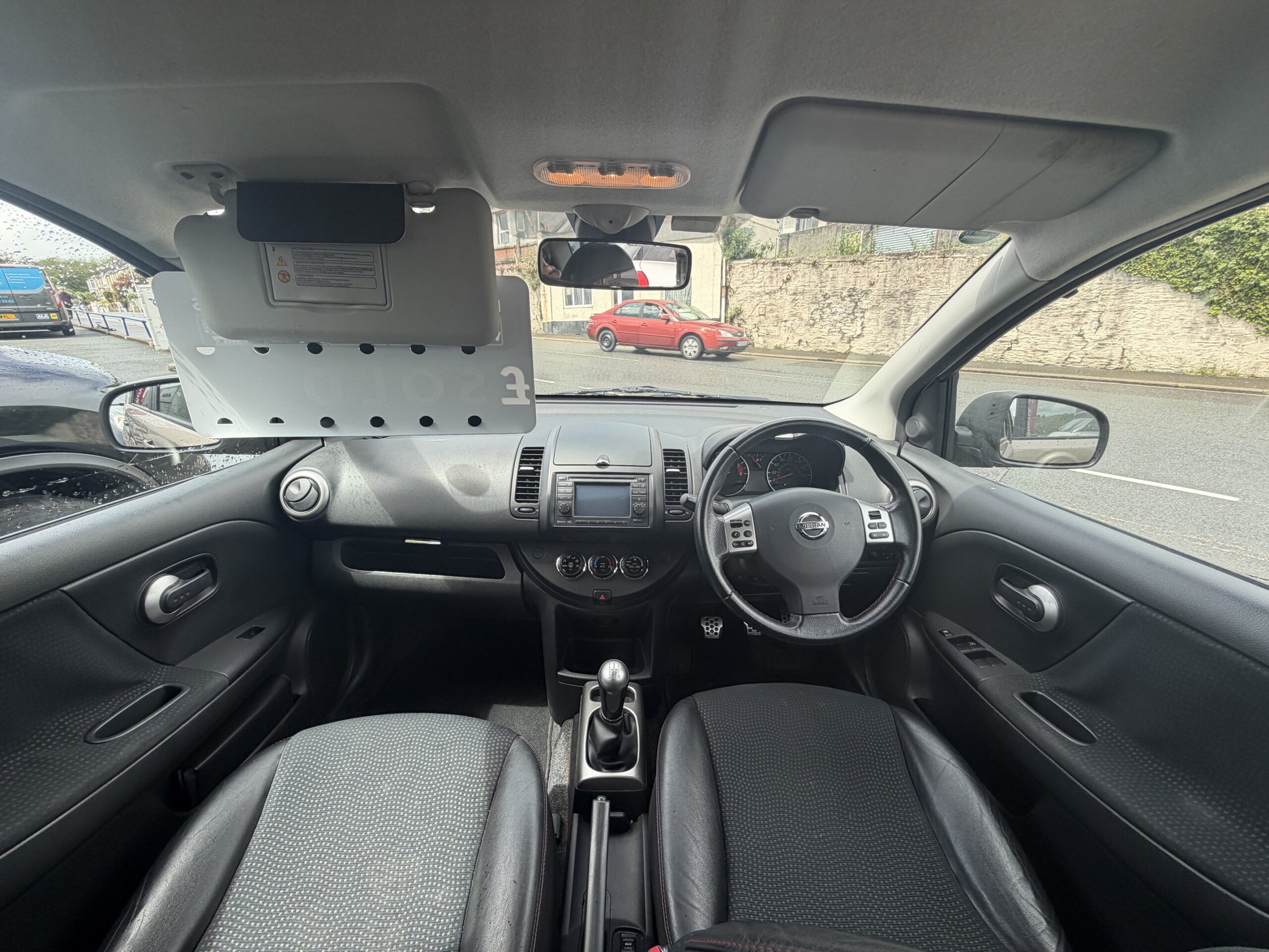 								2010 Nissan Note full									