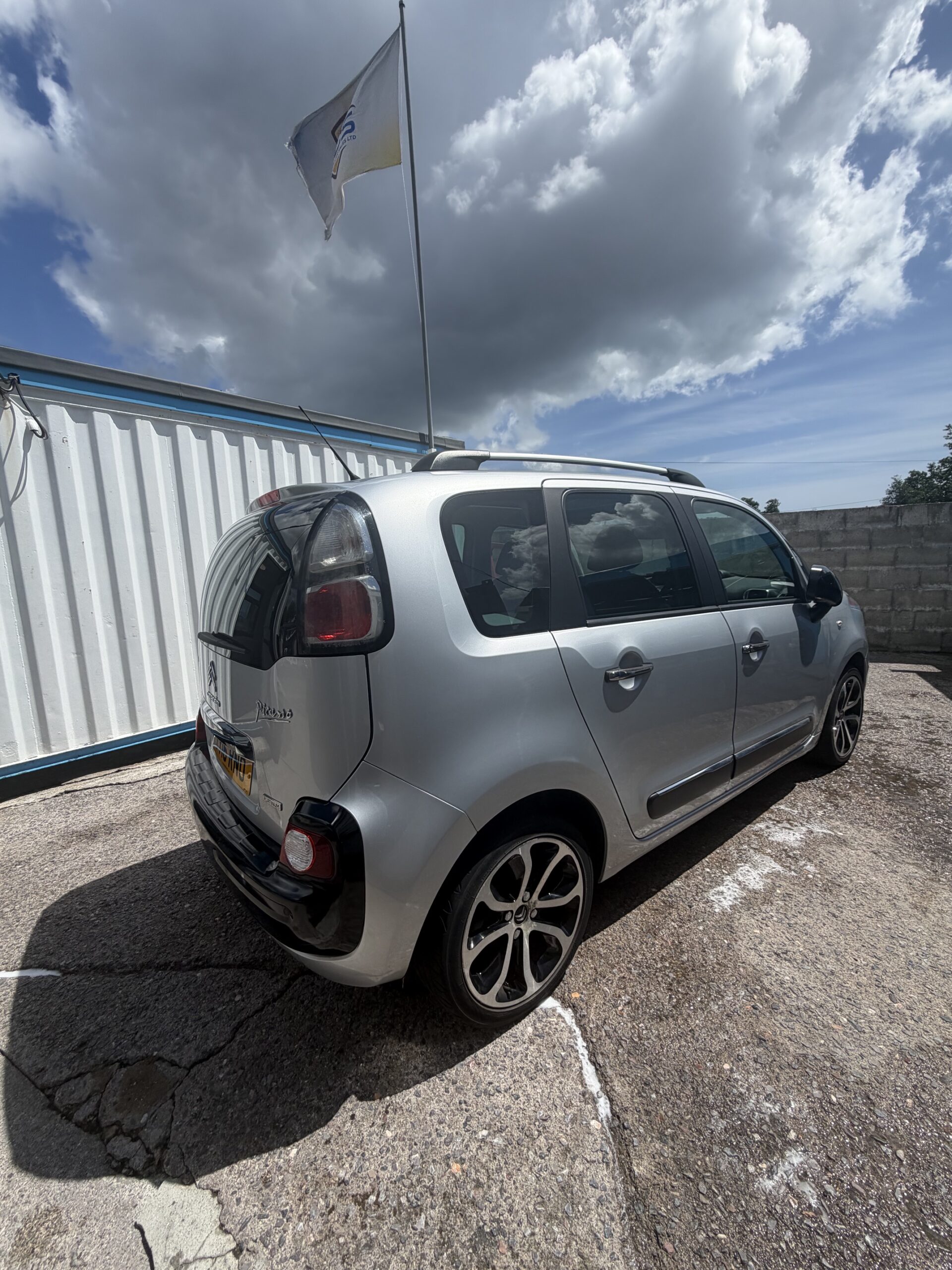 CITROEN C3 PICASSO 16 BlueHDi Platinum 5dr