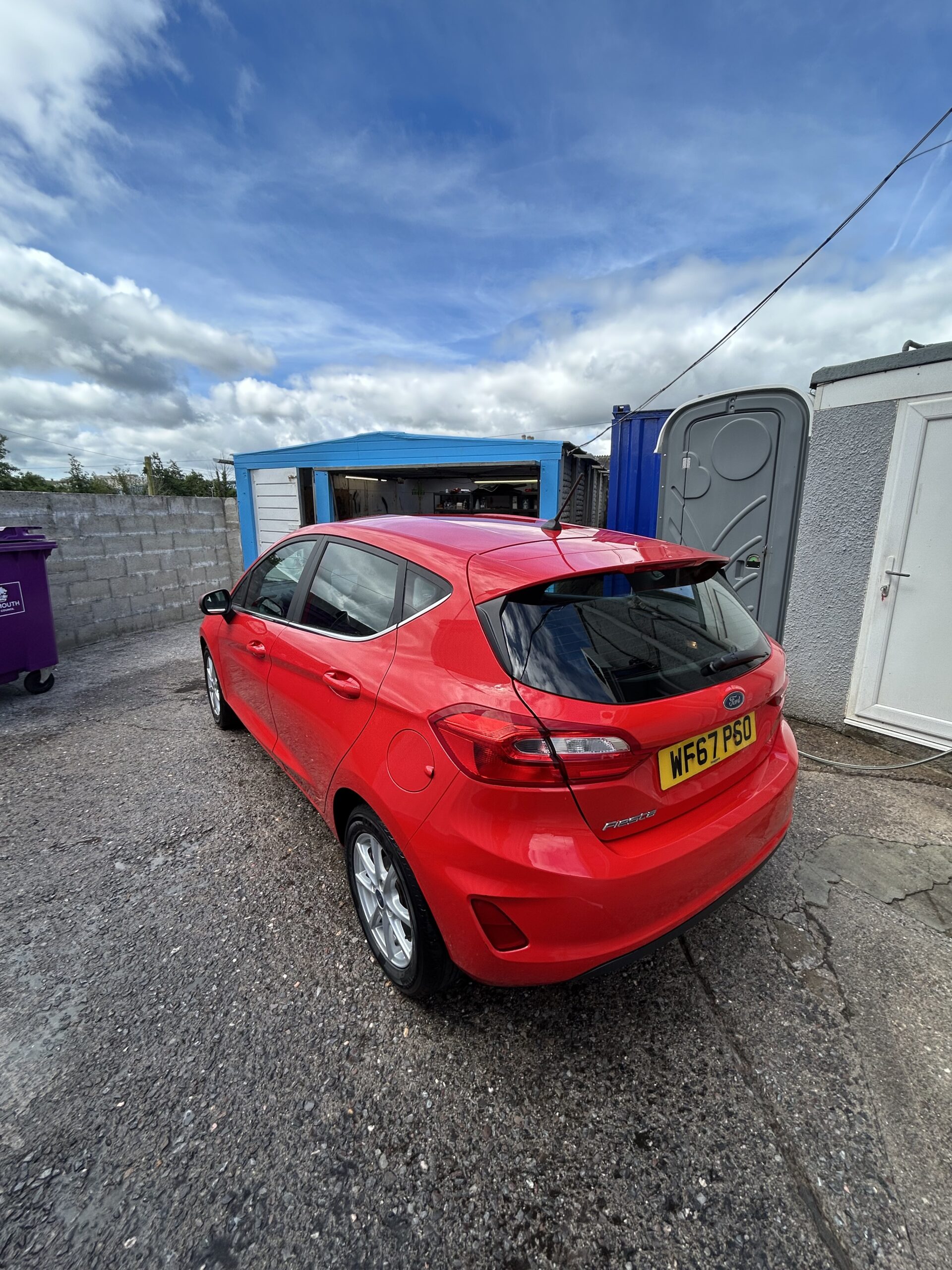 								FORD FIESTA 1.0 EcoBoost Zetec 5dr full									