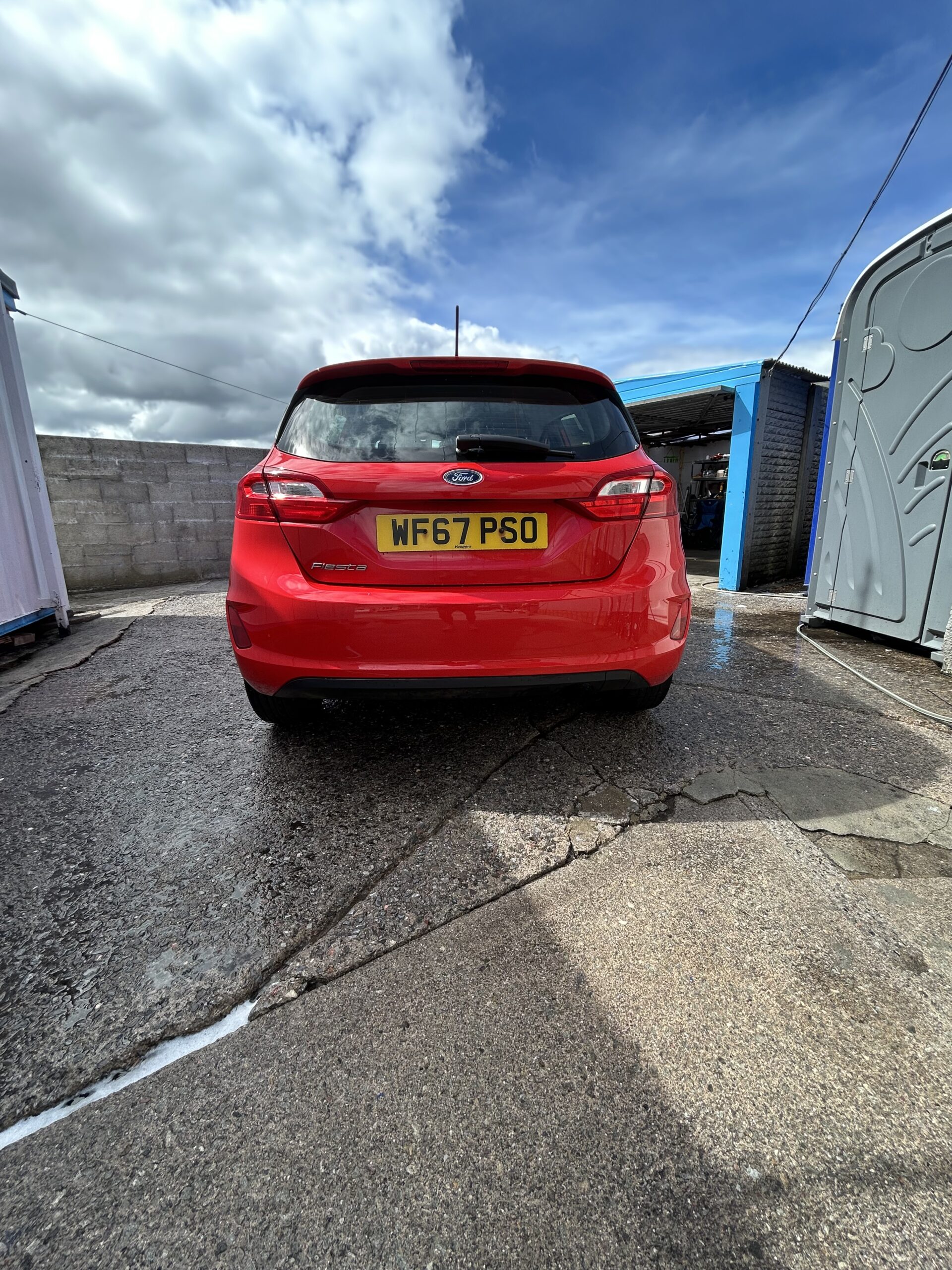 								FORD FIESTA 1.0 EcoBoost Zetec 5dr full									