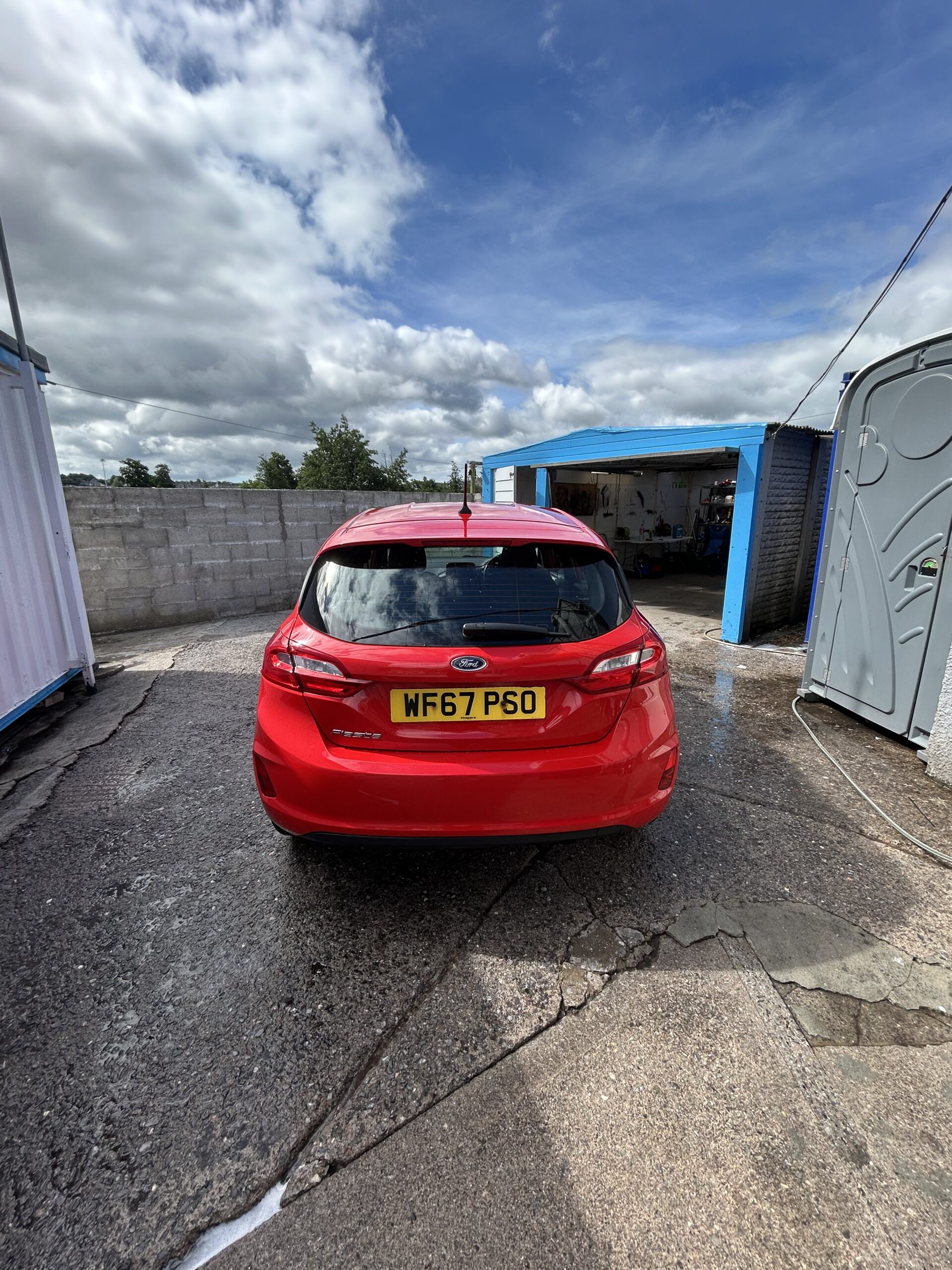 								FORD FIESTA 1.0 EcoBoost Zetec 5dr full									