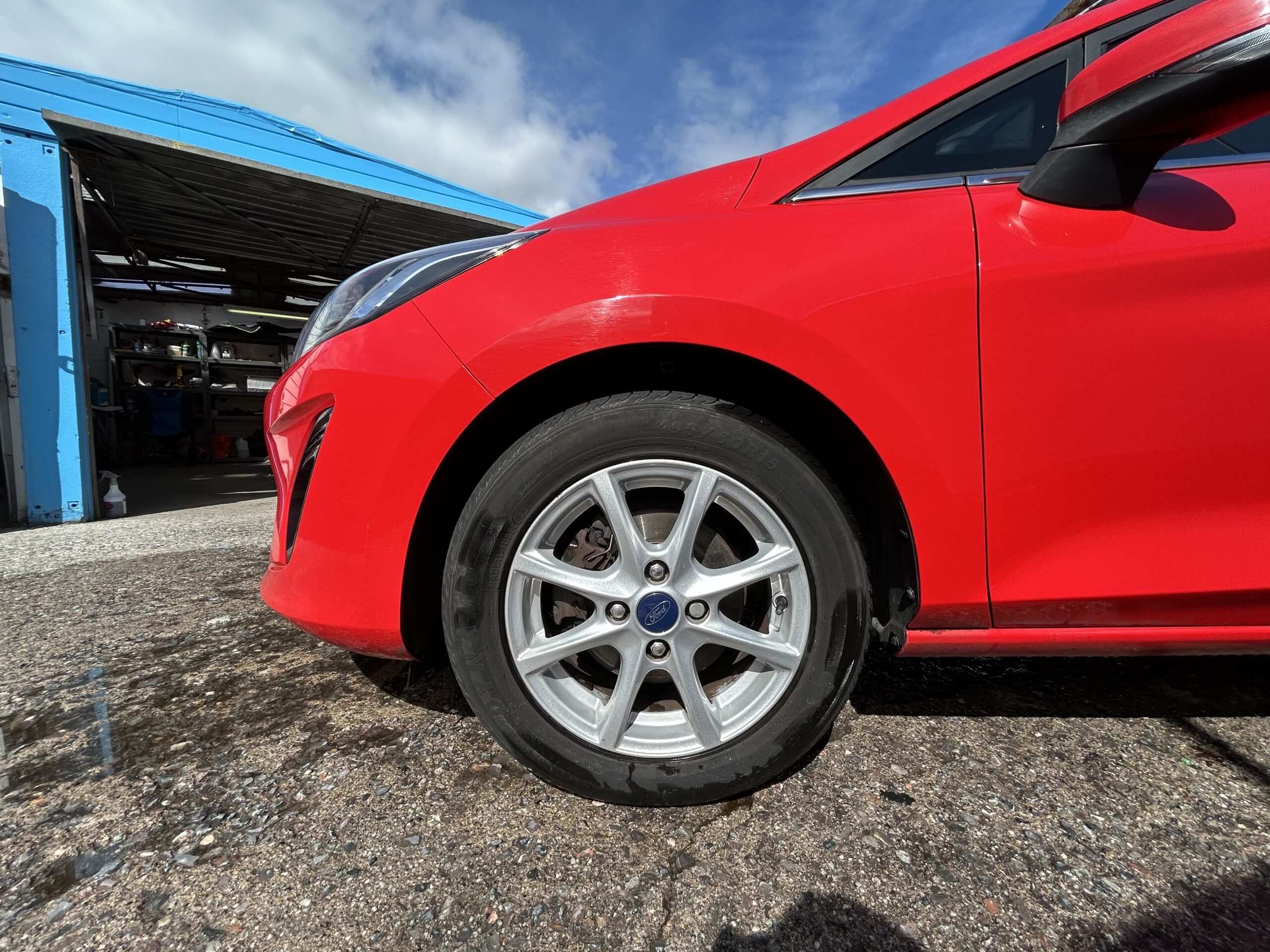 								FORD FIESTA 1.0 EcoBoost Zetec 5dr full									
