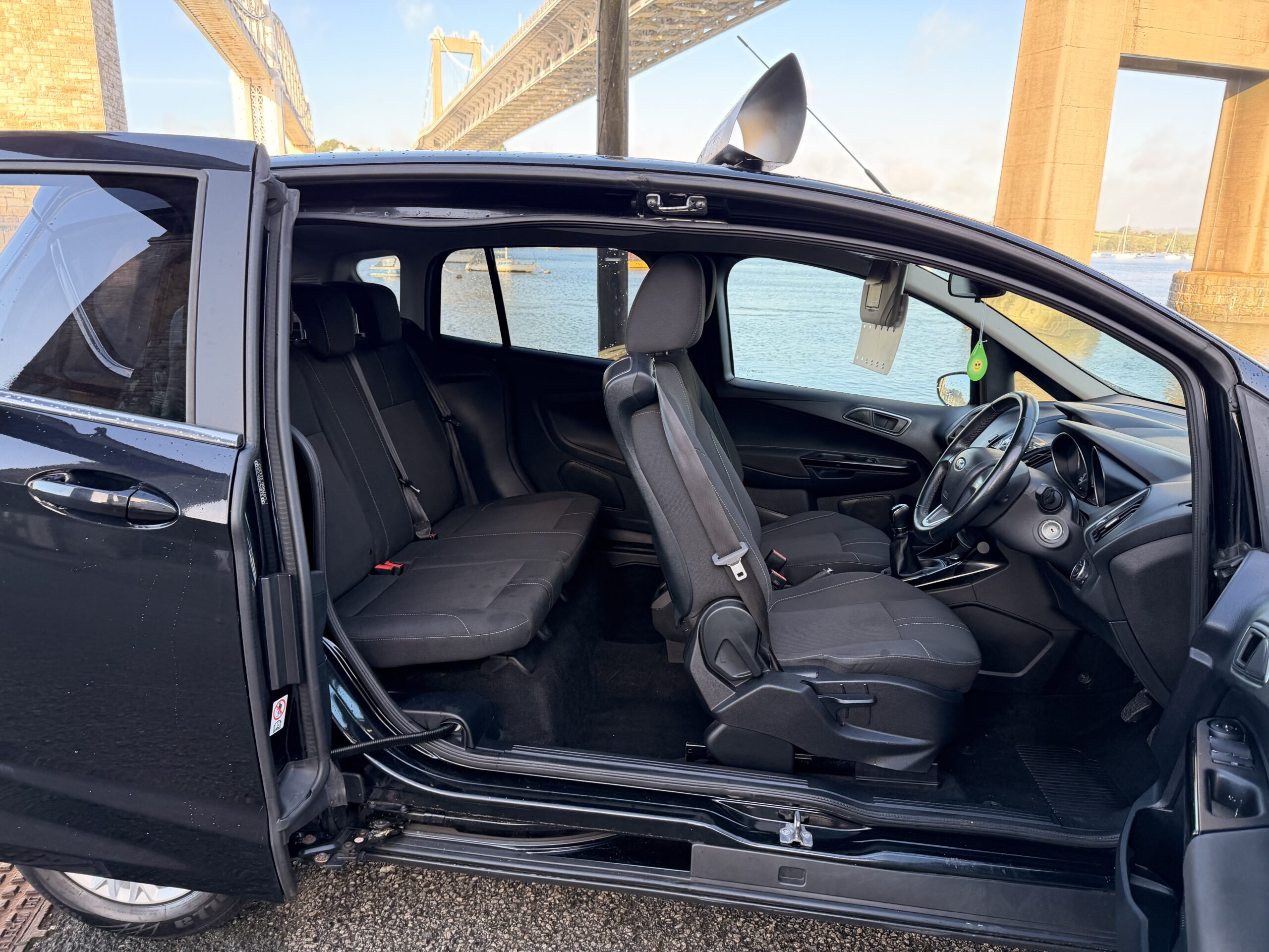 
								FORD B-MAX 1.0 EcoBoost Zetec 5dr full									