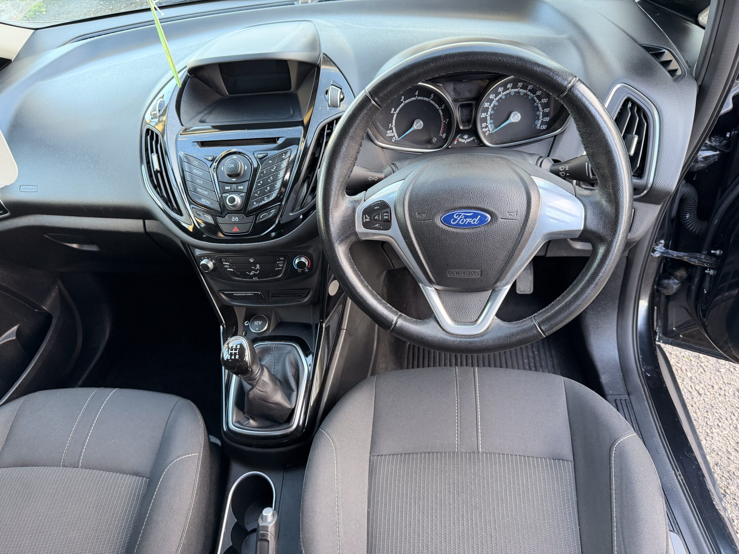 
								FORD B-MAX 1.0 EcoBoost Zetec 5dr full									