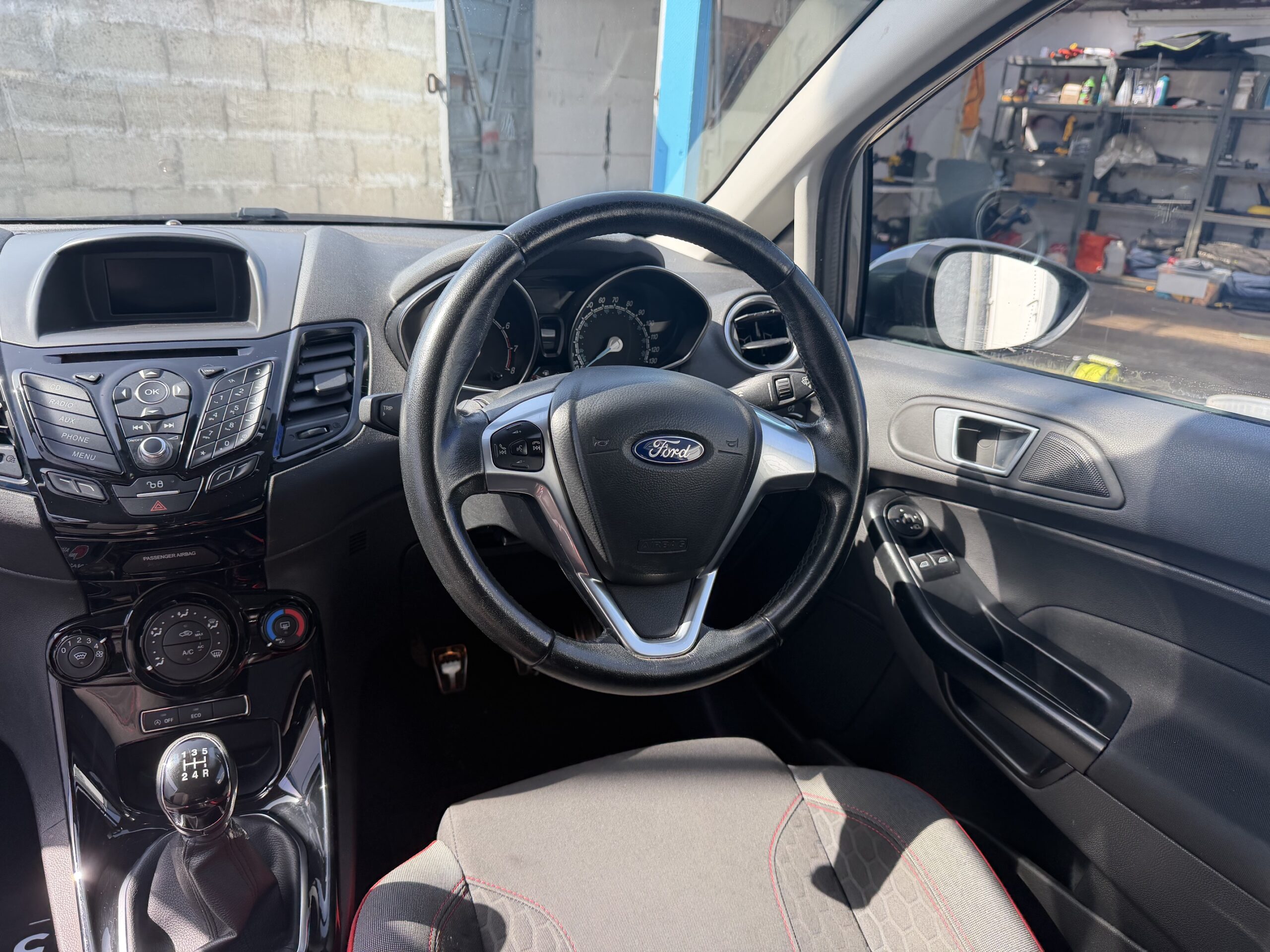 								FORD FIESTA 1.0 EcoBoost 125 Zetec S 3dr full									