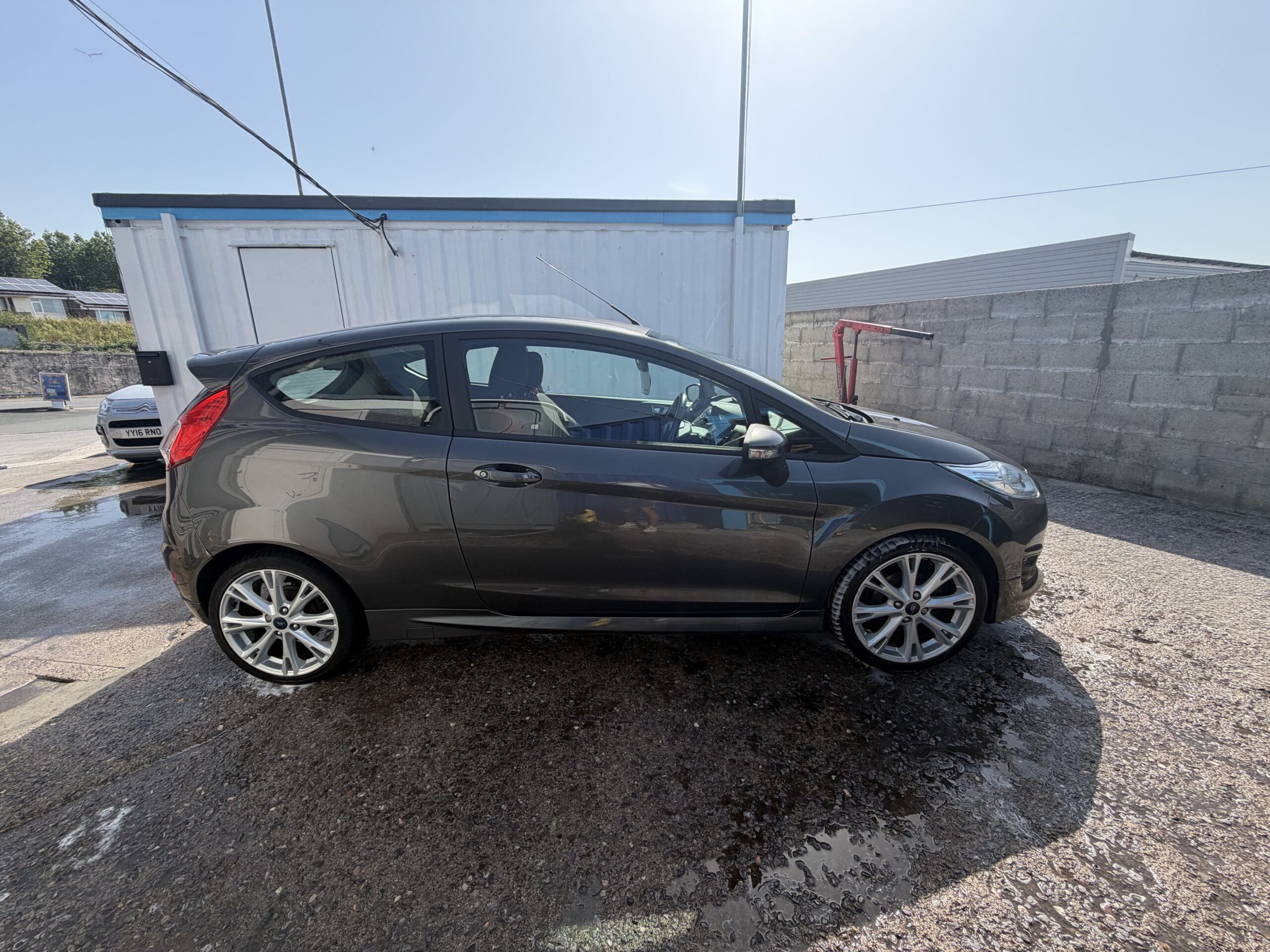 								FORD FIESTA 1.0 EcoBoost 125 Zetec S 3dr full									