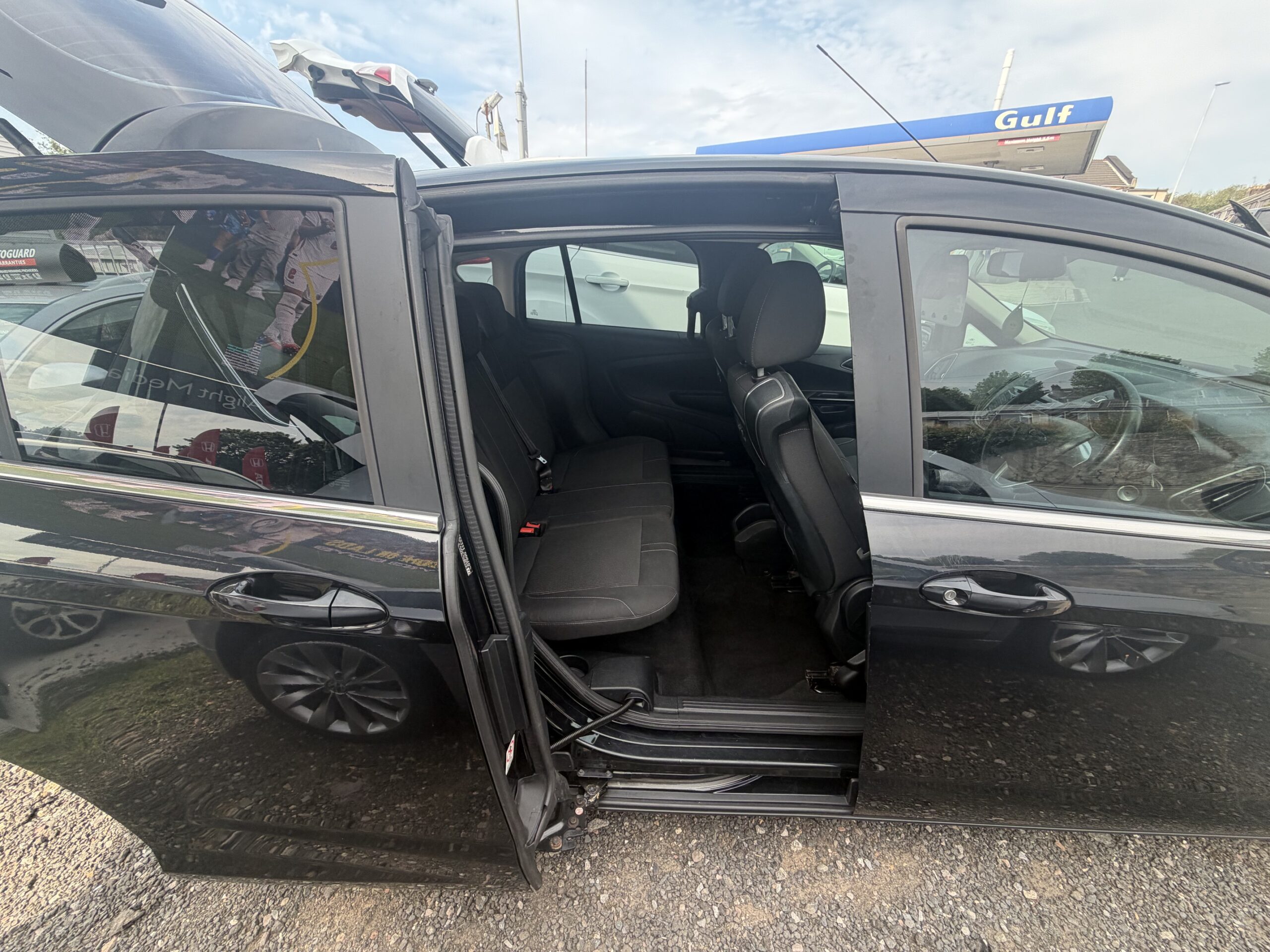 
								FORD B-MAX 1.0 EcoBoost Zetec 5dr full									