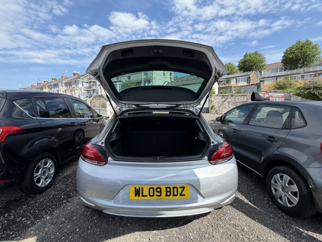 								VOLKSWAGEN SCIROCCO 2.0 TDI GT 3dr full									