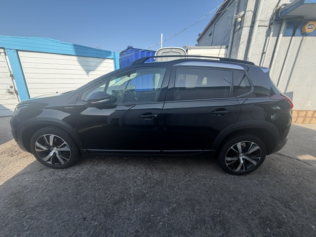								2018 Peugeot 2008 GT Line Manual Diesel full									