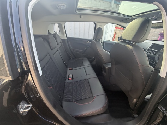 								2018 Peugeot 2008 GT Line Manual Diesel full									