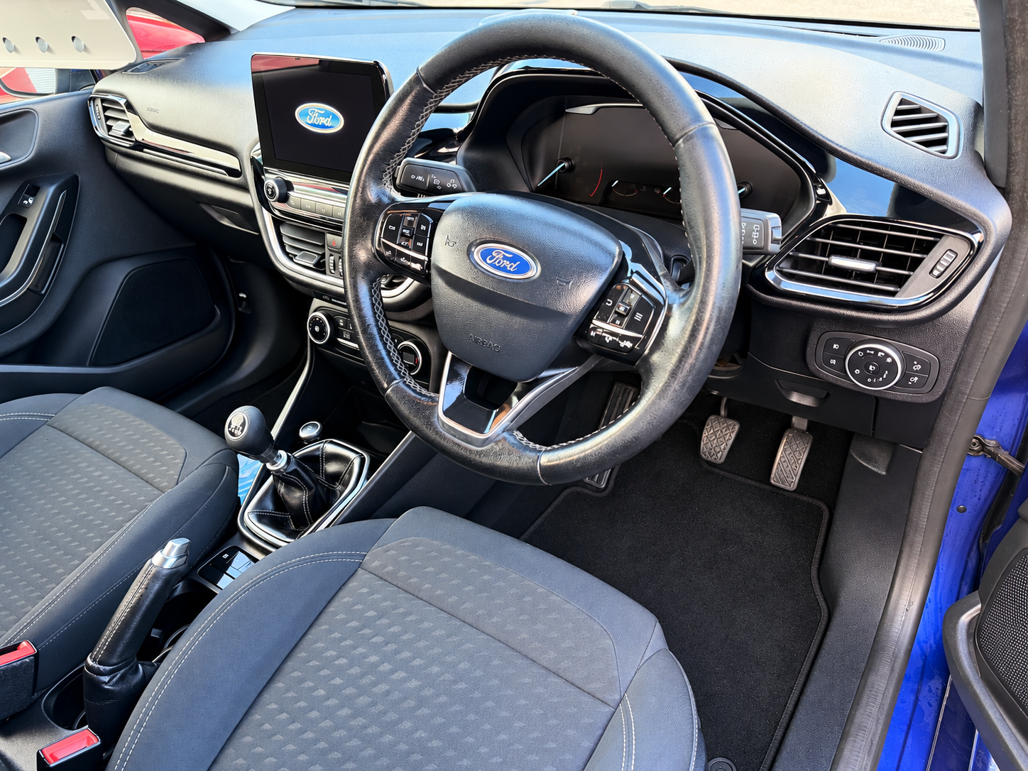 
								FORD FIESTA 1.0 EcoBoost Titanium 5dr full									