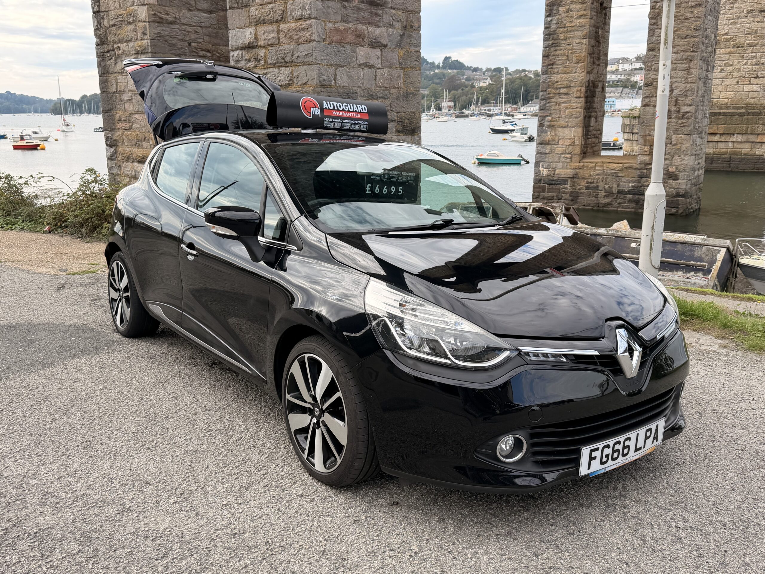 RENAULT CLIO 1.5 dCi 90 Dynamique S Nav 5dr