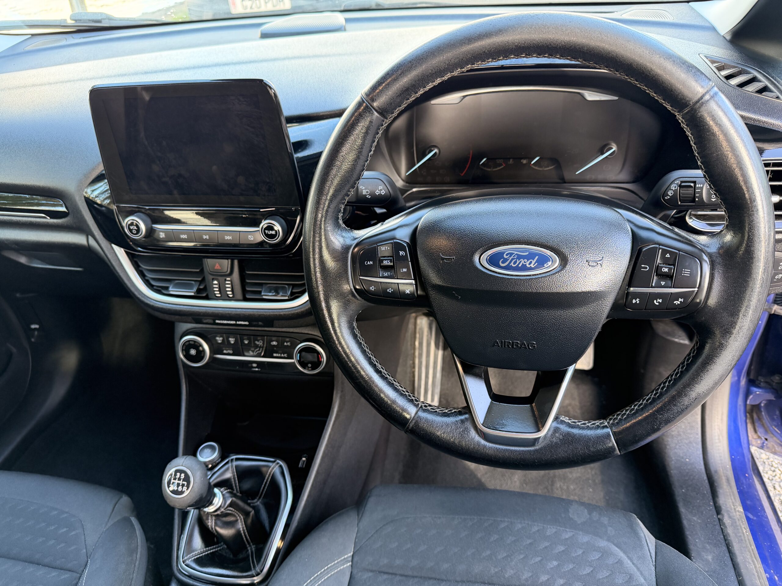 
								FORD FIESTA 1.0 EcoBoost Titanium 5dr full									