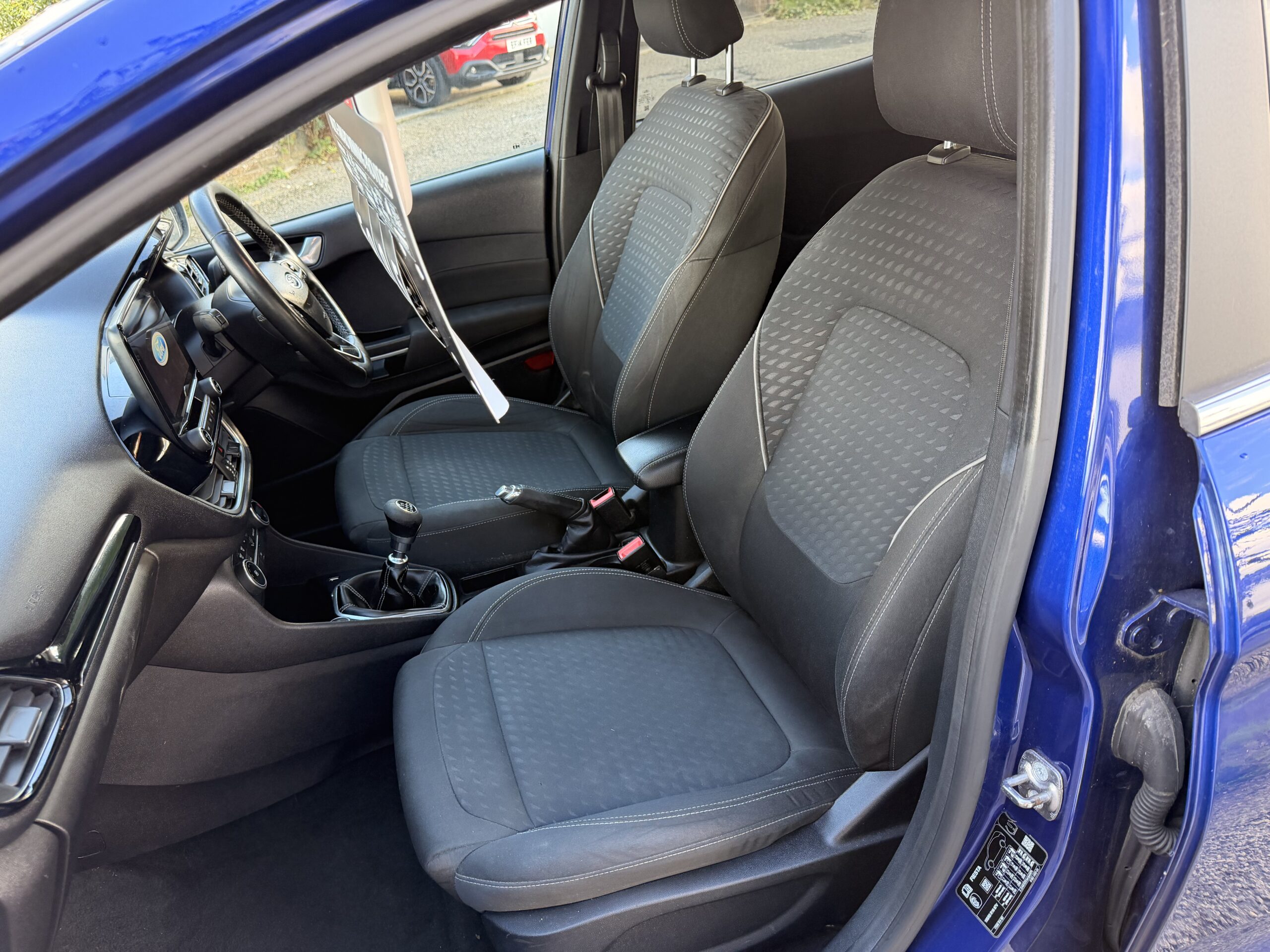 
								FORD FIESTA 1.0 EcoBoost Titanium 5dr full									