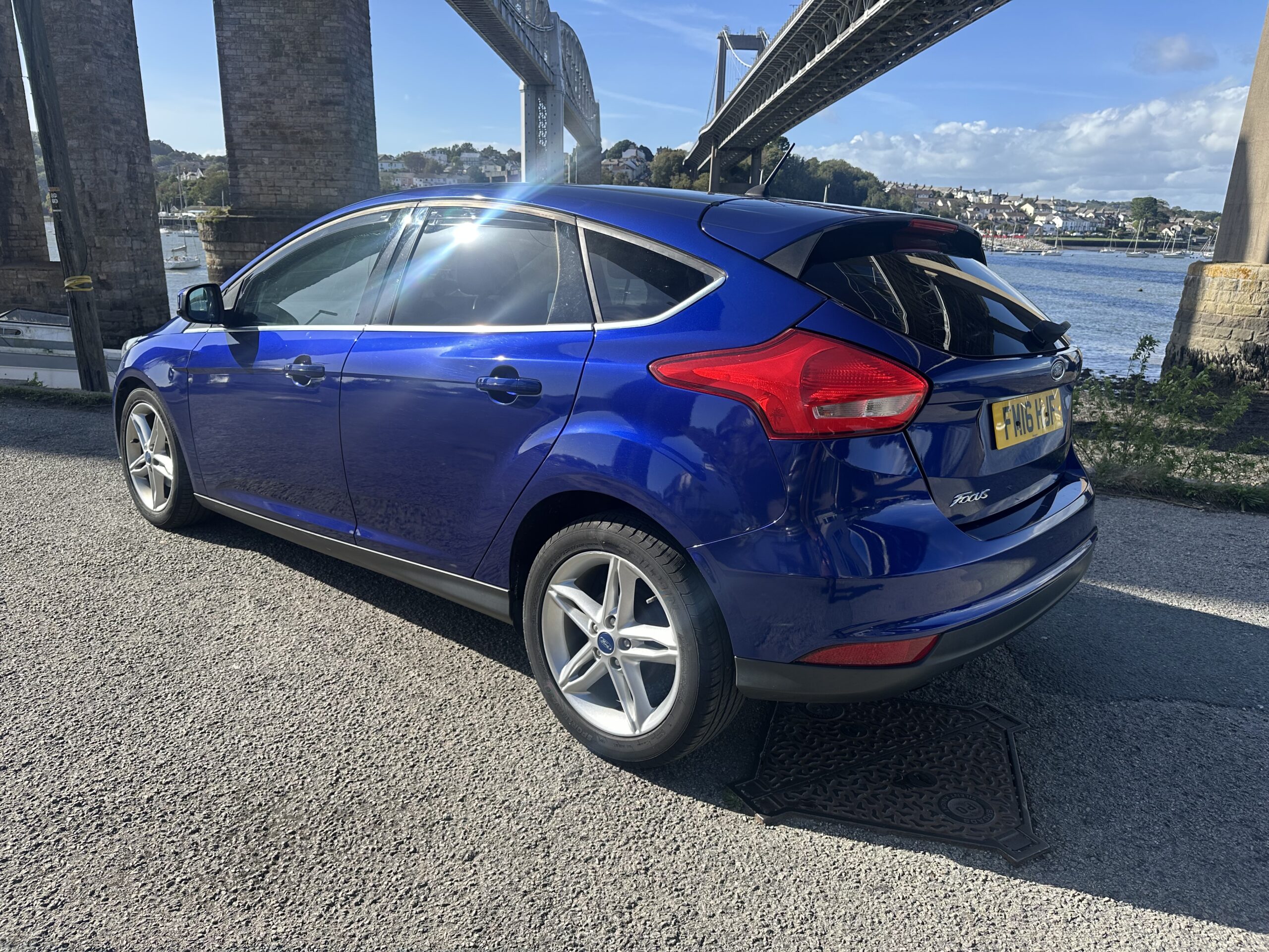 
								FORD FOCUS 1.5 TDCi 120 Zetec 5dr full									